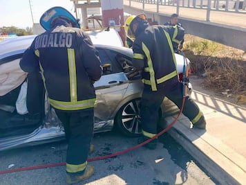 Grave accidente en el bulevar Santa Catarina deja tres personas prensadas