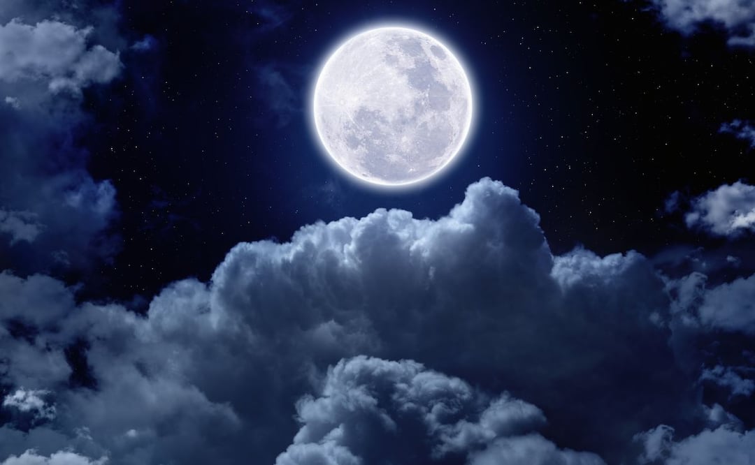 En América y Europa la Luna llena de marzo se llama Luna de gusano | Imagen ilustrativa