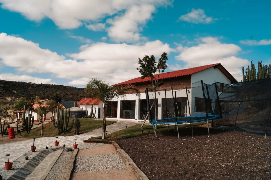 Cadereyta de Montes, un destino mágico de ecoturismo y aventura en la presa Zimapán | Facebook: Eco Cabañas "Punta Xodhe"