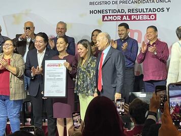 Julio Menchaca respalda a Sheinbaum en su precandidatura presidencial