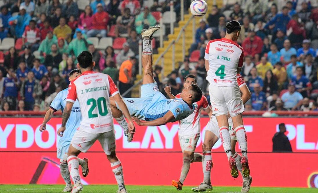 Ángel Sepúlveda le hizo 4 goles al Necaxa con 2 equipos diferentes