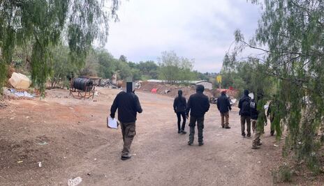 Aseguran armas, fidrocarburo y vehículos en cateo en Santa Ana Ahuehuepan