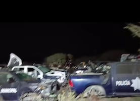 Incendio provocado consume vehículos dados de baja en Tepeji del Río