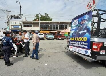 Pese a campañas, motociclistas en Ixmiquilpan siguen sin usar casco y exceden número de pasajeros