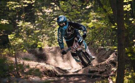 Peña del Zumate se consolida como sede nacional de downhill con competencia ciclista