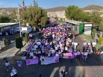 ¡Vives y libres! Miles de mujeres marchan en el 8M en las calles de Pachuca