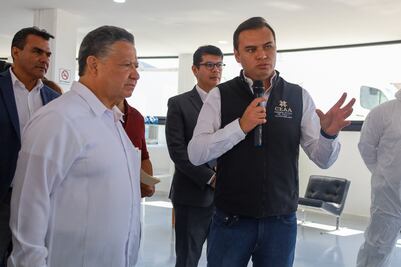 Menchaca Salazar supervisa construcción del Laboratorio de Análisis y Control de Materiales