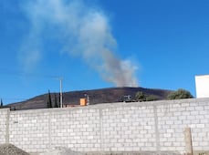 Se registran dos incendios en Pachuca; bomberos intentan sofocarlos