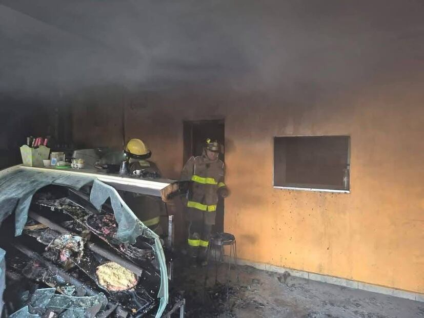Dos incendios de gran magnitud arrasan en Tizayuca, causando severos daños materiales | Foto: Especial