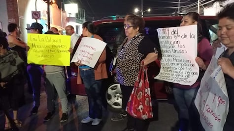 Vecinos de la Morelos bloquean Camerino Mendoza en demanda de agua