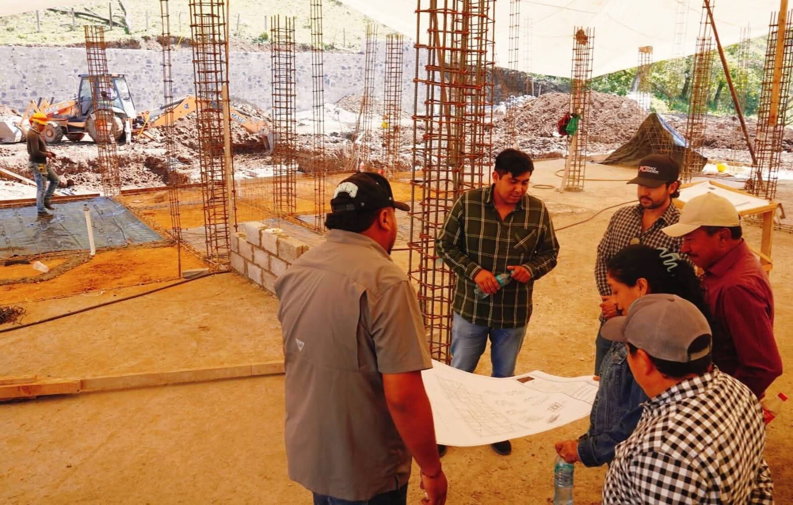 Al 39 % construcción de la Casa de la Mujer Indígena en la Sierra Otomí ...