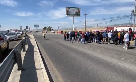En protesta, tianguistas de San Cayetano bloquearon la México-Pachuca  