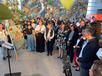 Edda Vite inaugura la exposición “Linaje Femenino: Raíces de Mujer” en el Auditorio Gota de Plata