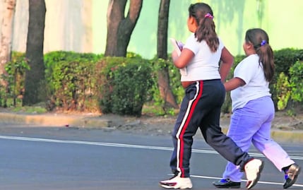 México, en el octavo lugar a nivel mundial en obesidad infantil, indica reporte; suma más de 13 millones de niños y jóvenes en 2025 