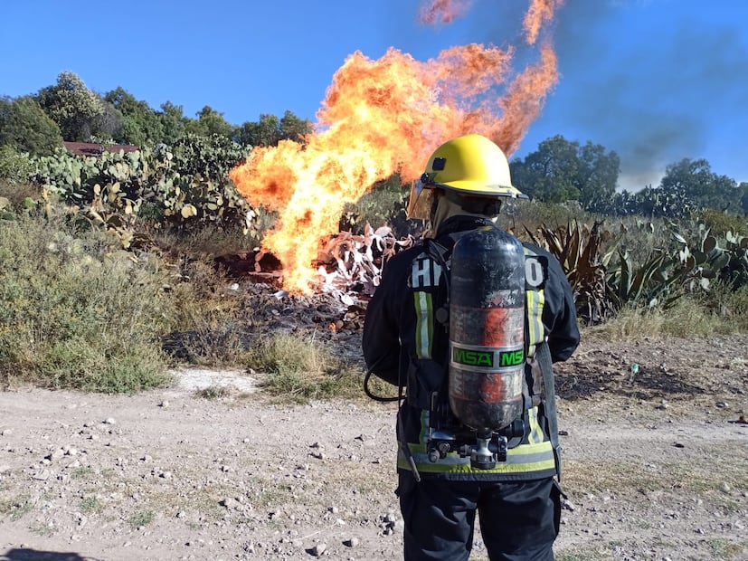 Incendio registrado el día de hoy en Xolostitla de Morelos, municipio de Epazoyucan I Foto: SSH