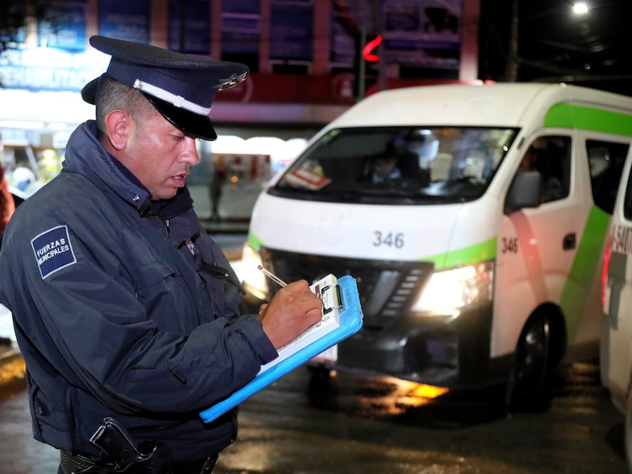 Infraccionan a 35 choferes del servicio público en Pachuca, en dos días de operativo | Facebook: H. Ayuntamiento de Pachuca