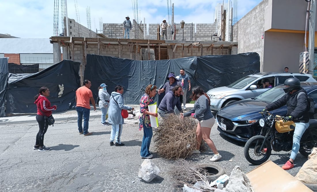 El 2 de octubre vecinos bloquearon dos puntos de esa vialidad, lo que derivó en agresiones por personas desconocidas | Foto: Lourdes Naranjo