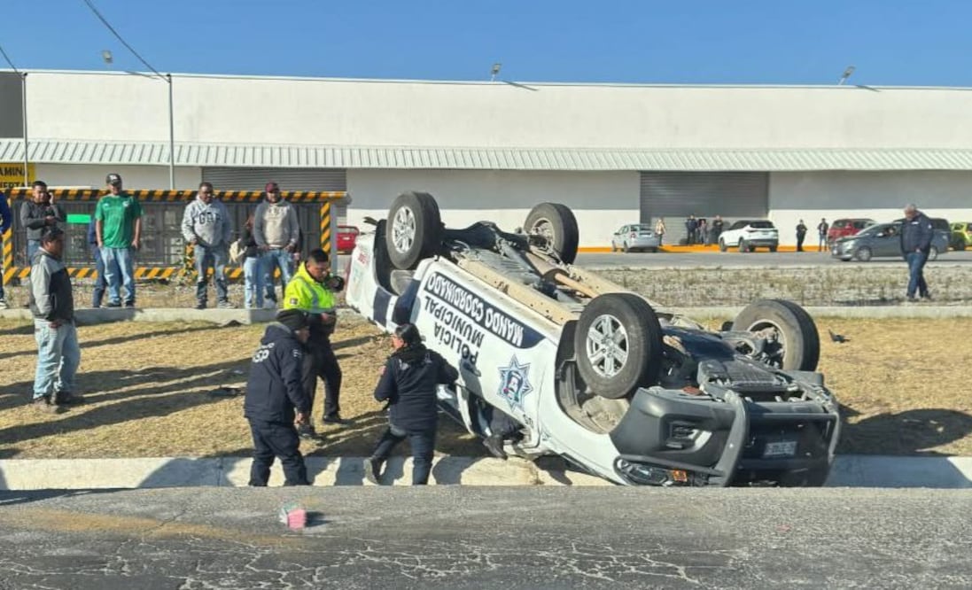 Una patrulla volcó en la carretera Pachuca- Actopan I Foto: Especial