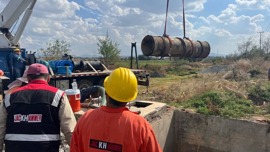 Rehabilitan más de mil metros de tubería del acueducto Téllez para garantizar suministro de agua en Pachuca  | Foto: Caasim