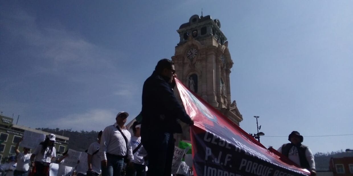Se manifiestan más de 700 trabajadores del PJF en Pachuca | Foto: Arturo Torres
