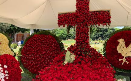 Tumba de "El Mencho" se vuelve atractivo turístico en Jalisco; visitantes acuden con sigilo