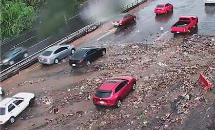 Deslizamiento de tierra bloquea circulación en autopista México-Pachuca