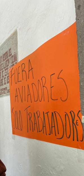 Trabajadores del ayuntamiento de Ixmiquilpan fueron despedidos por pérdida de confianza | Foto: Especial