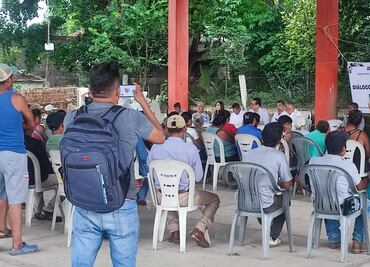 Comuneros de Rancho Viejo retienen a cinco funcionarios en Huejutla por conflicto agrario