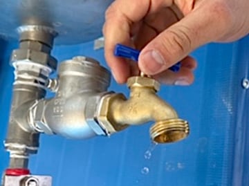 Deficiencias para abastecer de agua en más de 500 escuelas no ha ocasionado cierres: SEPH