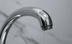 Vecinos de Tizayuca reúnen firmas contra posible aumento a la tarifa del agua