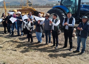 En la región de Tulancingo, realizarán nivelación de superficies agrícolas mediante maquinaria con láser