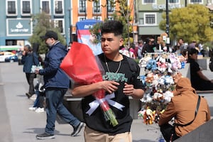 Pachuqueños estiman gastarán un mínimo 300 pesos por Día del Amor y la Amistad