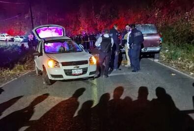 Choque frontal en Acaxochitlán deja dos muertos y dos heridos