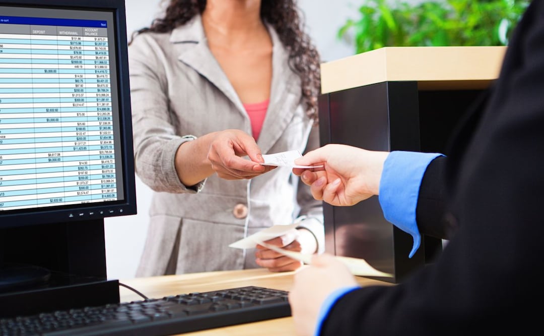 En días inhábiles y feriados los cajeros automáticos de las instituciones bancarias permanecen abiertos y operan las 24 horas del día | Imagen ilustrativa