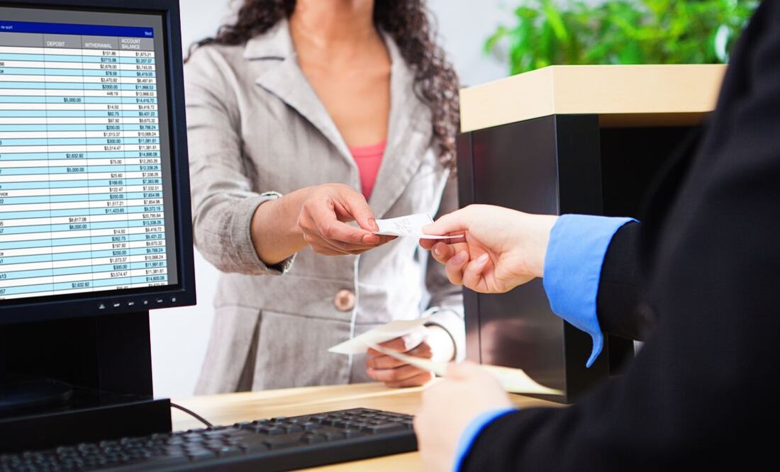 En días inhábiles y feriados los cajeros automáticos de las instituciones bancarias permanecen abiertos y operan las 24 horas del día | Imagen ilustrativa