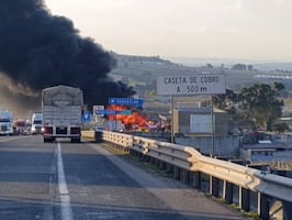 Aún cerrada autopista México-Tuxpan por incendio de pipa