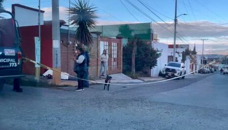 Hombre pierde la vida en presunto asalto en Mineral de la Reforma