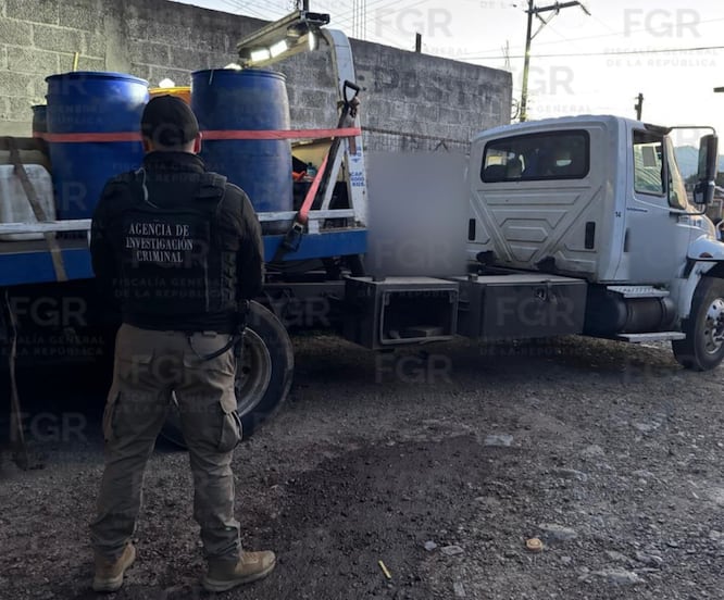 FGR asegura mil 500 litros de hidrocarburo en Tenango de Doria