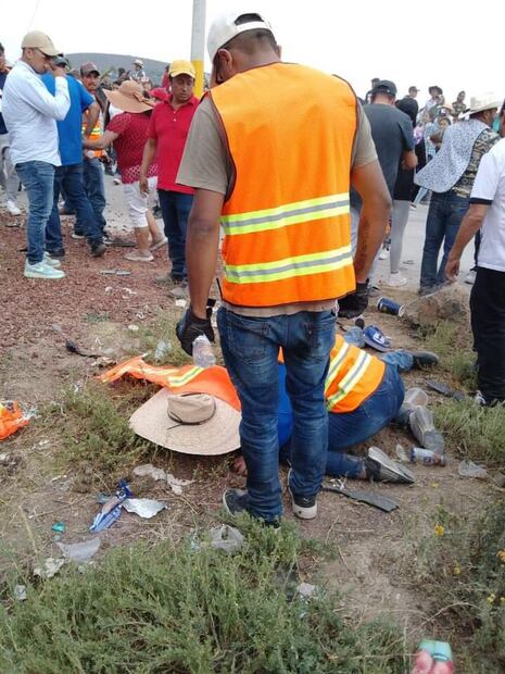 Tres muertos y cinco heridos deja carrera clandestina de tráileres | Foto: Especial
