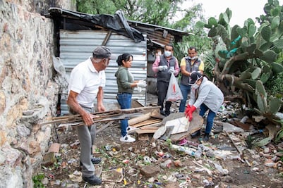 Rescatan a adulta mayor en situación de abandono en Mineral de la Reforma