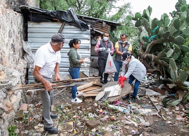 Rescatan a adulta mayor en situación de abandono en Mineral de la Reforma