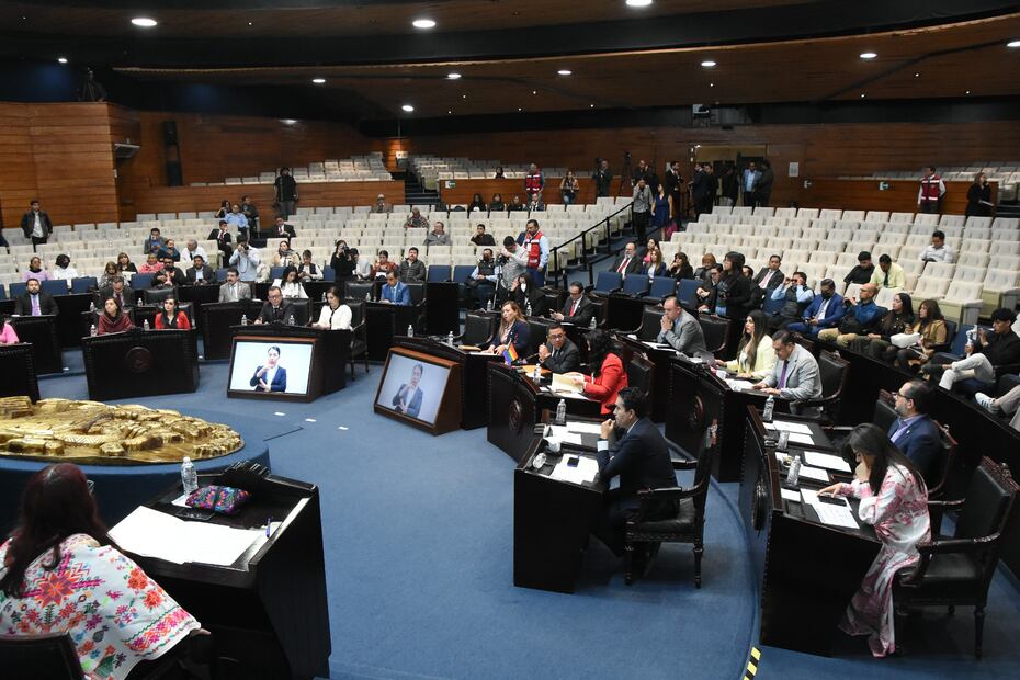 Para 2025, maestros, policías y trabajadores de salud no deberán tener un sueldo menor a los 16 mil 777 pesos mensuales | Twitter: LXVI Legislatura de Hidalgo