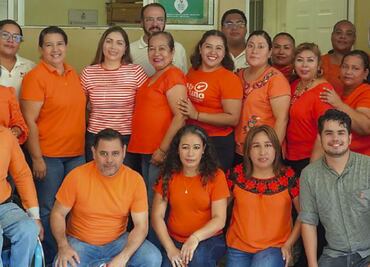 Talleres de bordado fortalecen la cultura y economía en Huejutla