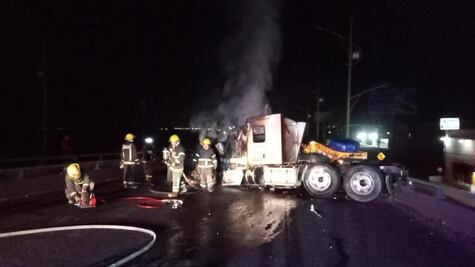 Accidente provoca cierre temporal de la México-Pachuca, en Zempoala