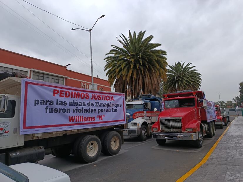 Hermetismo mantienen transportistas que se manifiestan en la Zona Metropolitana | Foto: Lourdes Naranjo
