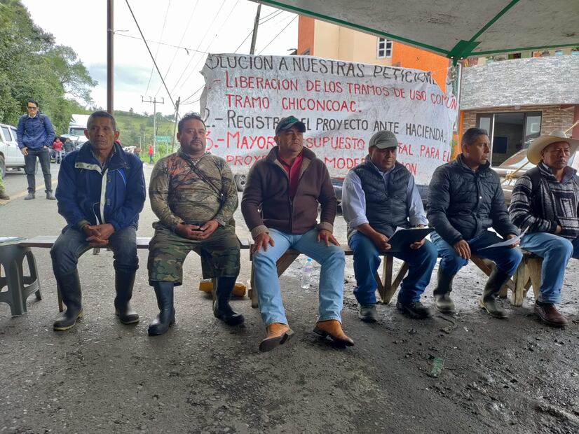 11 comunidades ya se sumaron al bloqueo carretero | Foto: Especial