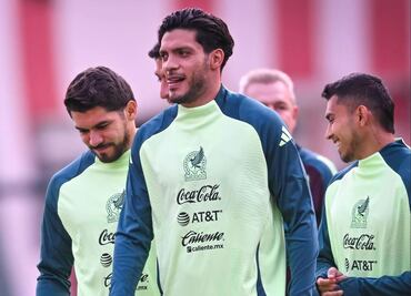 Raúl Jiménez, un goleador que escala posiciones en la historia del Tri