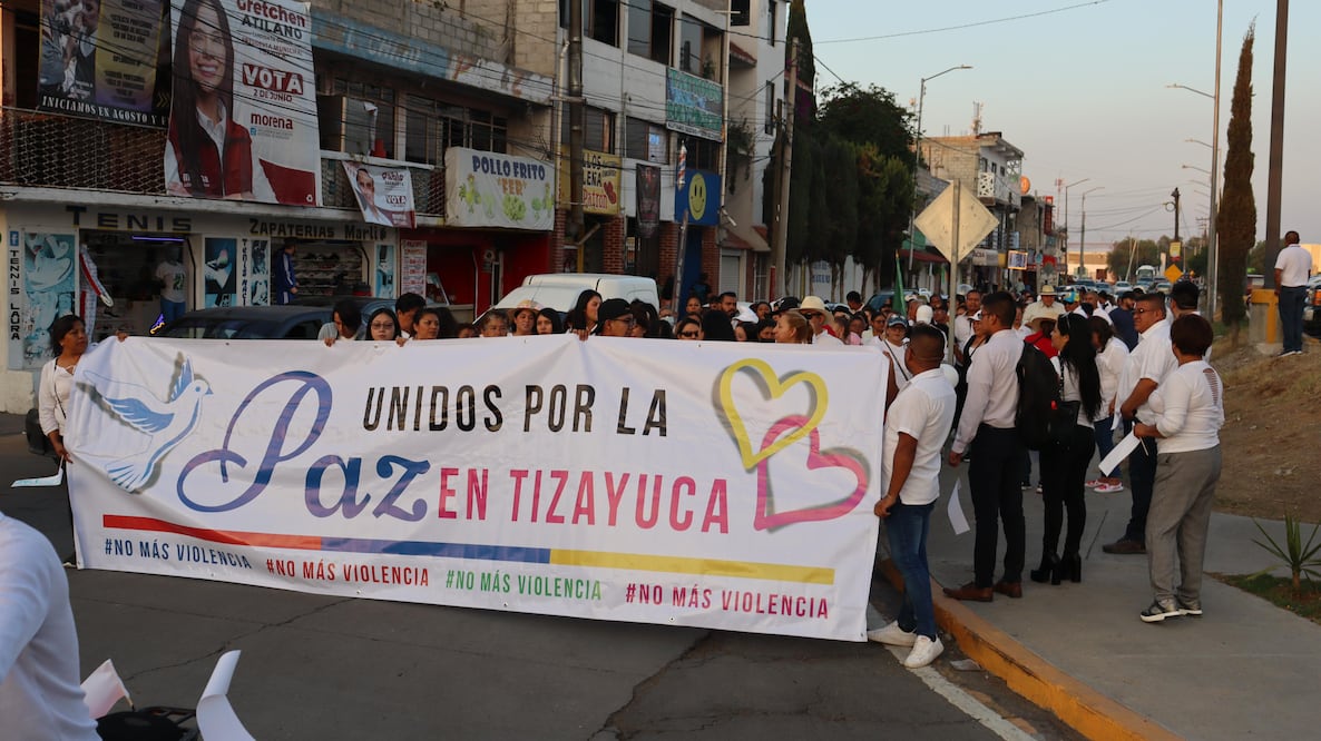 Más de 500 personas acompañaron el contingente de la Marcha por la Paz | Foto: Javier Quezada