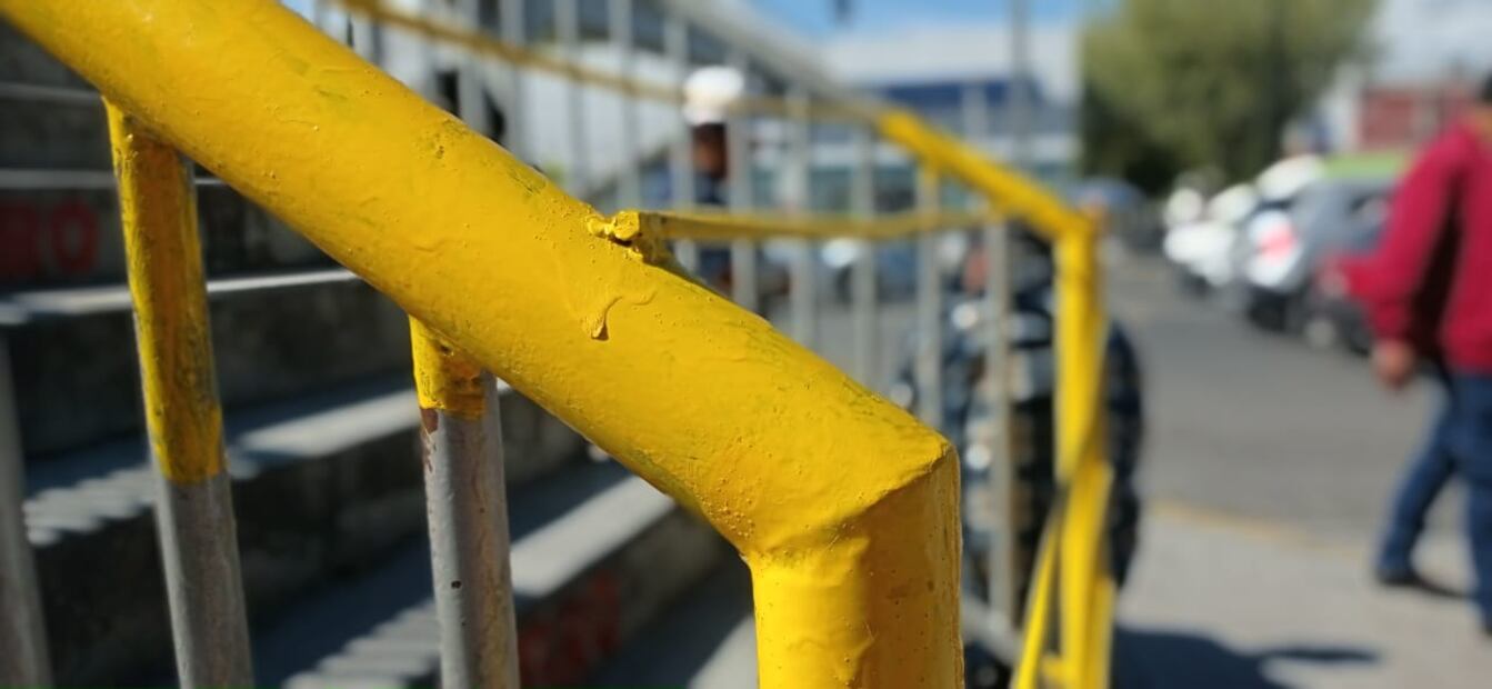 Puentes peatonales dañados ponen en riesgo vida de ciudadanos pachuqueños | Foto: Archivo