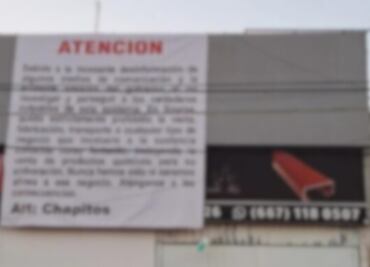 Colocan mantas donde prohíben producción de fentanilo